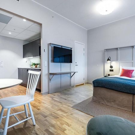Biz Apartment Bromma Stockholm Exteriér fotografie A typical room at the hotel