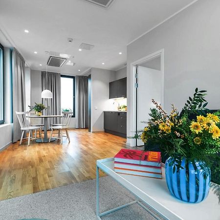 Biz Apartment Bromma Stockholm Exteriér fotografie A typical apartment at the residence