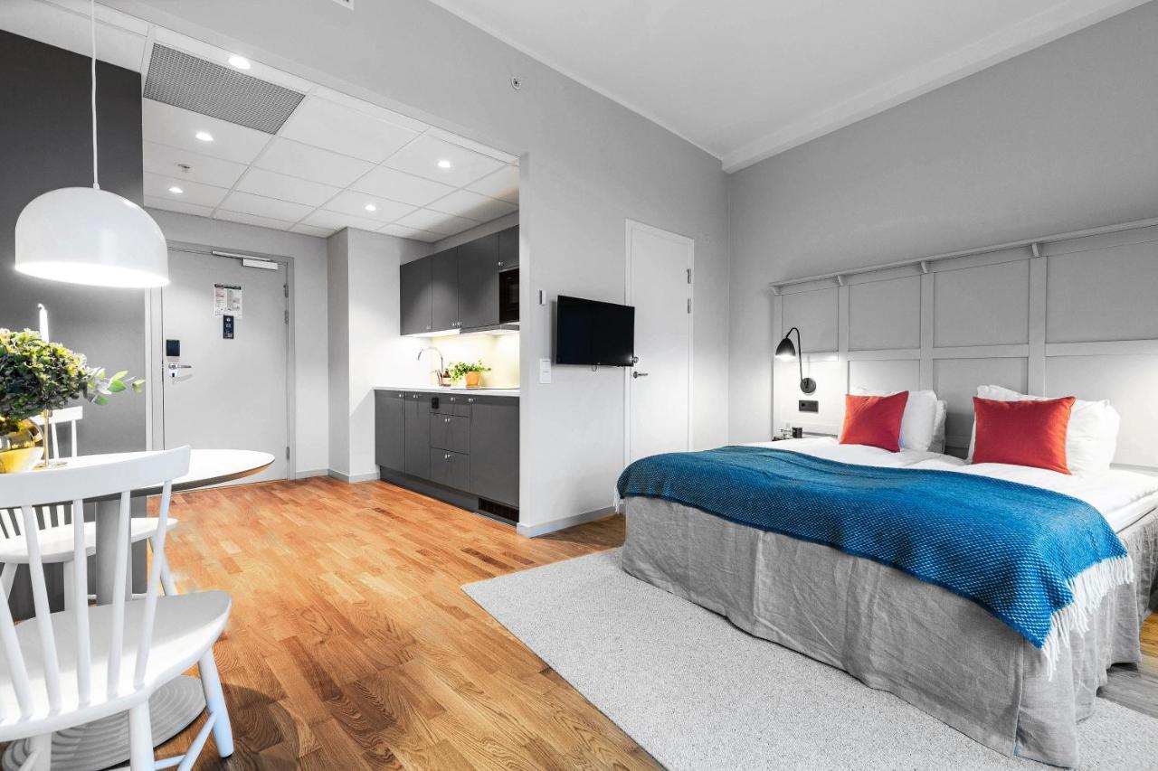 Biz Apartment Bromma Stockholm Exteriér fotografie A typical studio apartment